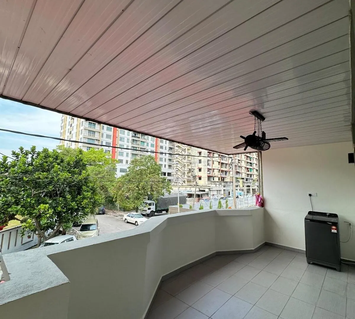 16 Pax Hb Homestay Raja Uda Ong Yi How Butterworth - Budget Homestay - Ktv Netflix Mahjong Maleisië