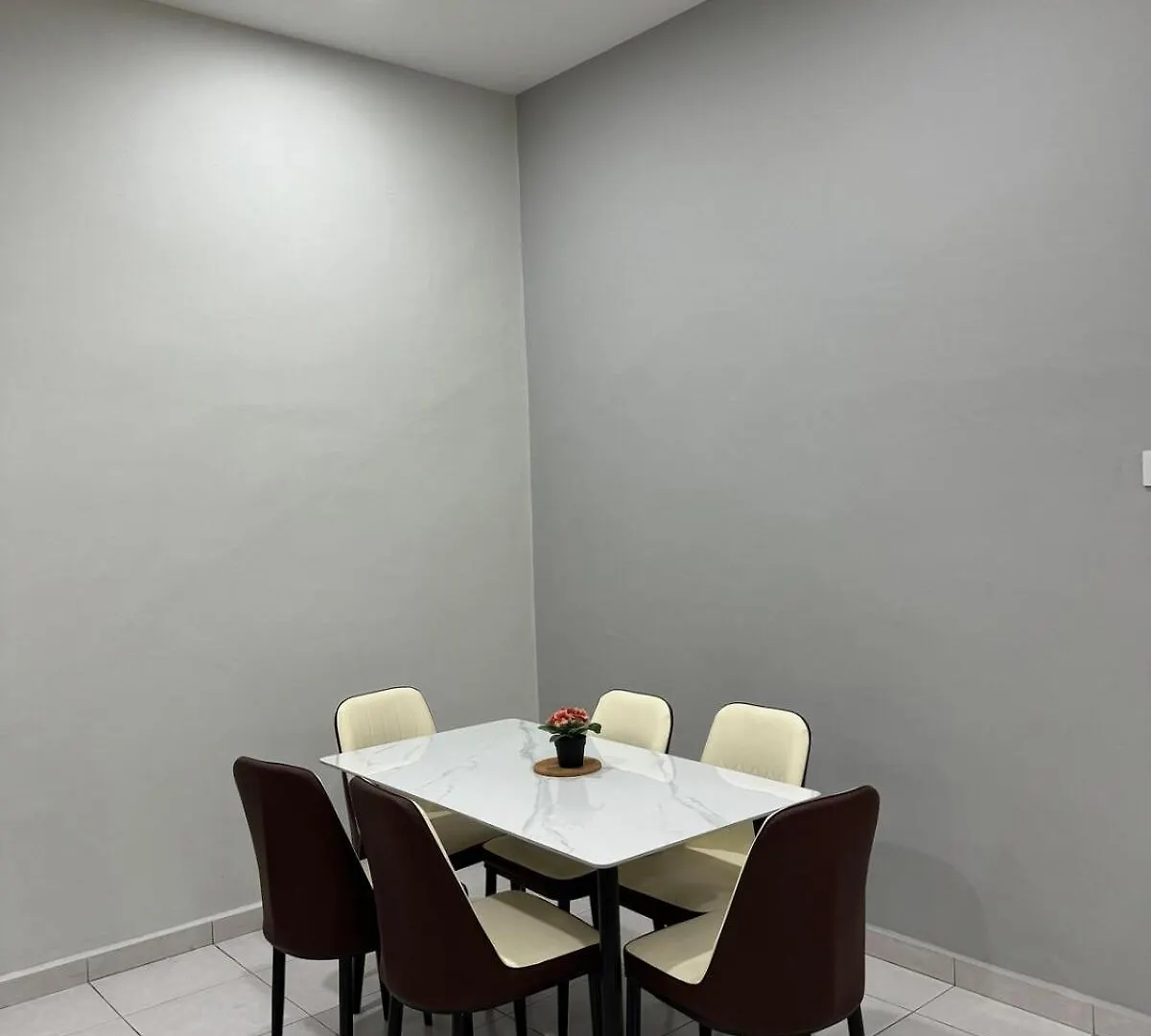16 Pax Hb Homestay Raja Uda Ong Yi How Butterworth - Budget Homestay - Ktv Netflix Mahjong Vakantiehuis
